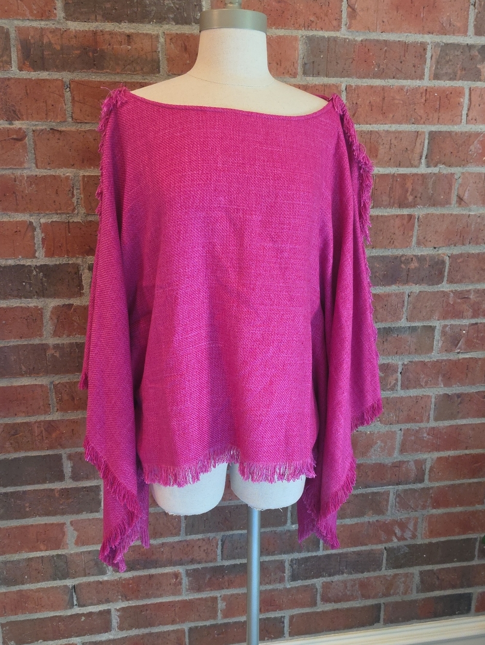 NWT V By Eva Fuschia Pink Silk Linen Poncho Style Top With Fringe Size M/L